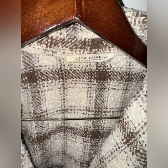 12th Tribe Beige Plaid Textured Jacket - Picture 5 of 7